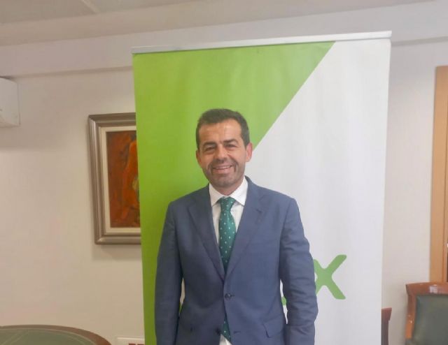 VOX exige la dimisión inmediata del delegado del Gobierno en Murcia por dejar a más de 400 inmigrantes ilegales sin control en las calles de la Región - 1, Foto 1