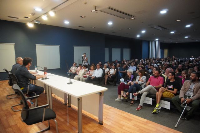 250 mil personas han visitado la Feria del Libro de Murcia - 1, Foto 1