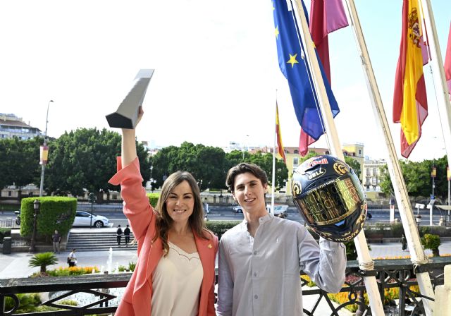 Murcia recibe a Máximo Quiles tras su título mundial de Moto3 Murcia recibe a Máximo Quiles tras su título mundial de Moto3