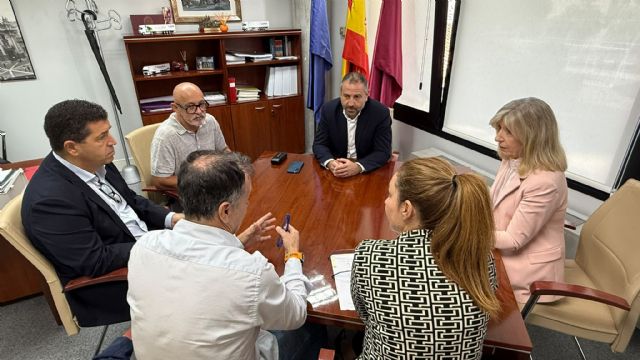 El Gobierno regional analiza con la Sección de Viajeros de Froet las principales necesidades del sector del transporte de personas El Gobierno regional analiza con la Sección de Viajeros de Froet las principales necesidades del sector del transporte de personas
