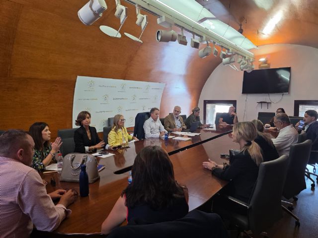 El Ayuntamiento de Lorca moviliza el Operativo Municipal ante los avisos por lluvias del fin de semana y pide evitar desplazamientos innecesarios El Ayuntamiento de Lorca moviliza el Operativo Municipal ante los avisos por lluvias del fin de semana y pide evitar desplazamientos innecesarios