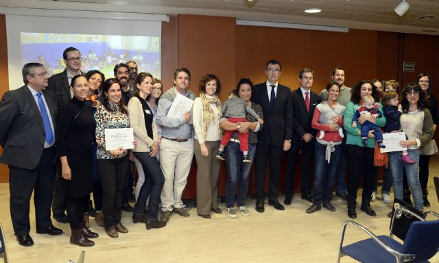 Ocho padres y madres reciben formación para iniciar su negocio acompañados por sus bebés - 2, Foto 2