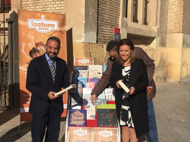 La calle Basabé de Murcia se convertirá en una Biblioteca Urbana el próximo 25 de noviembre gracias al programa 'Lectura Street' - 1, Foto 1