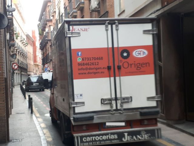 Ahora Murcia pide que se estudien alternativas a la reordenación del tráfico que ha disparado la circulación de vehículos en la estrecha Calle San Nicolás - 1, Foto 1