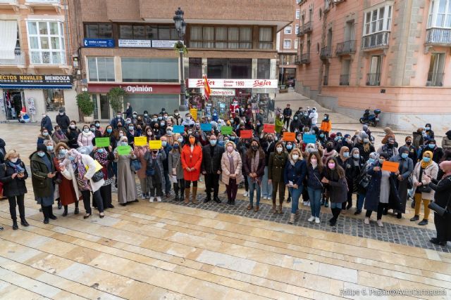 Las mujeres migrantes atraviesan barreras de la mano del Ayuntamiento de Cartagena - 1, Foto 1