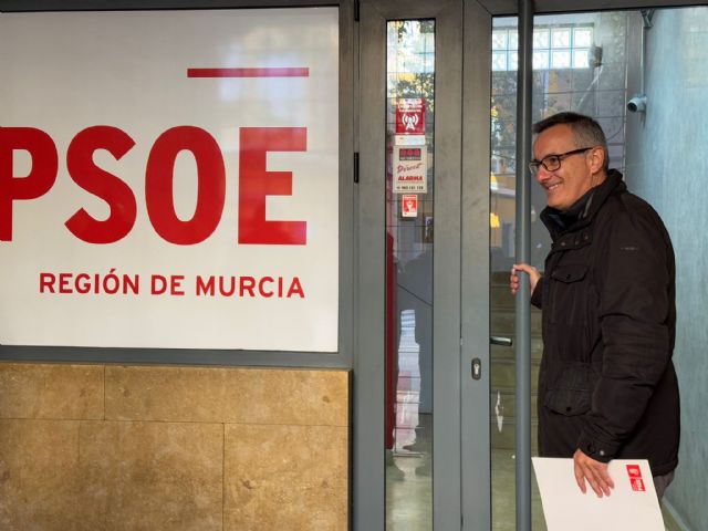 Diego Conesa registra su precandidatura a la Secretaría General del PSRM-PSOE con un mensaje de revitalización y unidad - 2, Foto 2