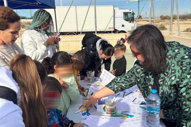 Los más pequeños se lo pasan en grande en El Carmen con la actividad comunitaria Dinamiza tu barrio - 4, Foto 4