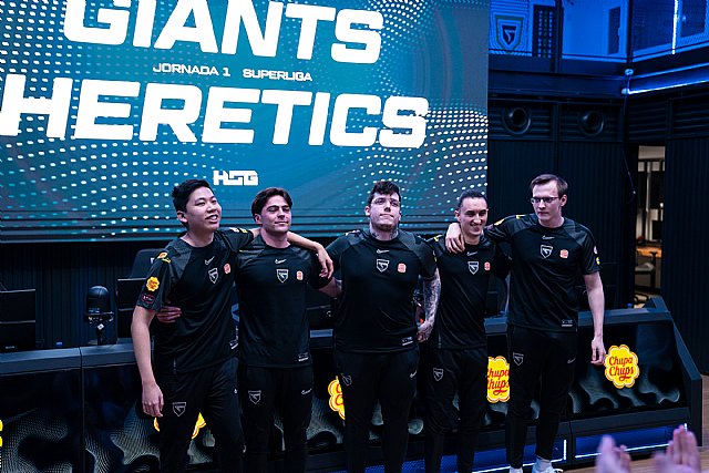 Giants debuta en Superliga con victoria sobre Heretics - 1, Foto 1