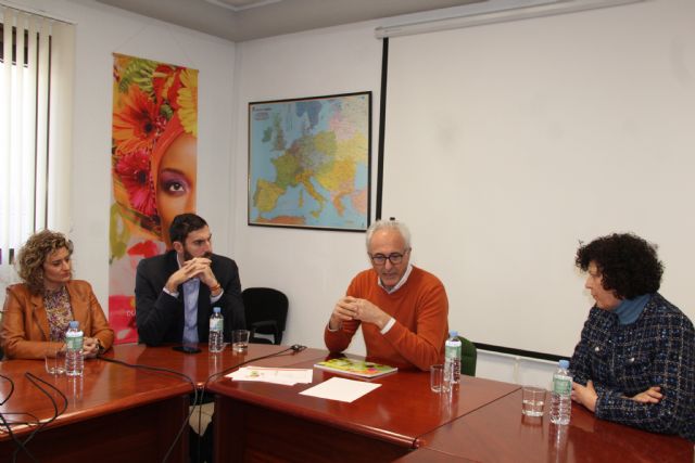 El vicepresidente del Gobierno Región de Murcia, José Ángel Antelo, visita Puerto Lumbreras para apoyar al sector agrícola - 1, Foto 1