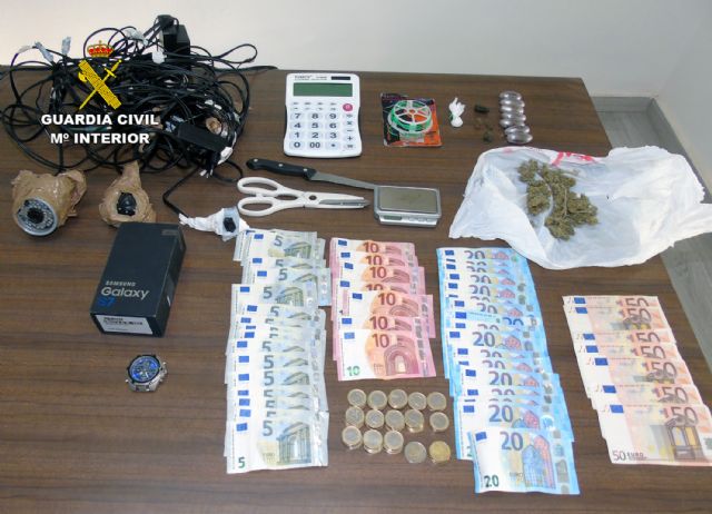 La Guardia Civil desmantela un punto de venta de droga en Los Nietos - 3, Foto 3