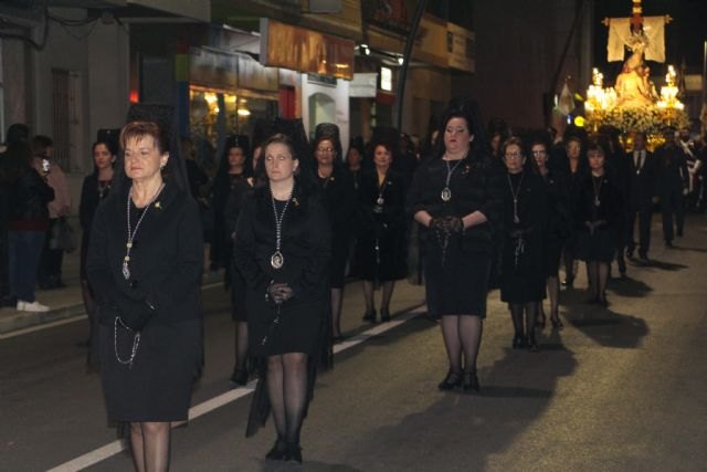 La procesión de Promesas tiñe de mantillas negras la noche del Martes Santo en San Pedro del Pinatar - 1, Foto 1