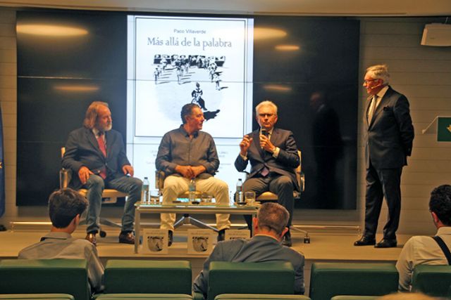 El libro más allá de la Palabra se presentó en Sevilla, como padrino José Antonio Campuzano - 3, Foto 3