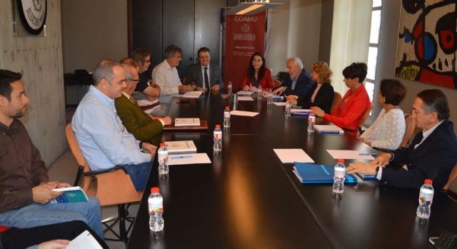 El Libro Blanco de la Construcción de la Región promueve la elaboración de las Directrices de Ordenación Territorial - 1, Foto 1