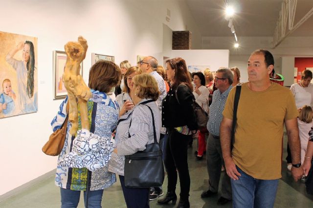 Los trabajadores del Ayuntamiento exponen sus obras en el Museo Arqueologico Municipal - 1, Foto 1