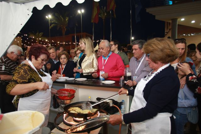 Los Montesinos agasaja a los regantes de toda España con una multitudinaria verbena musical y gastronómica - 1, Foto 1