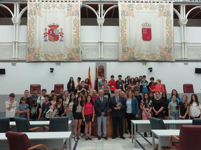 El presidente recibe a los alumnos del programa Educando en Justicia - 1, Foto 1