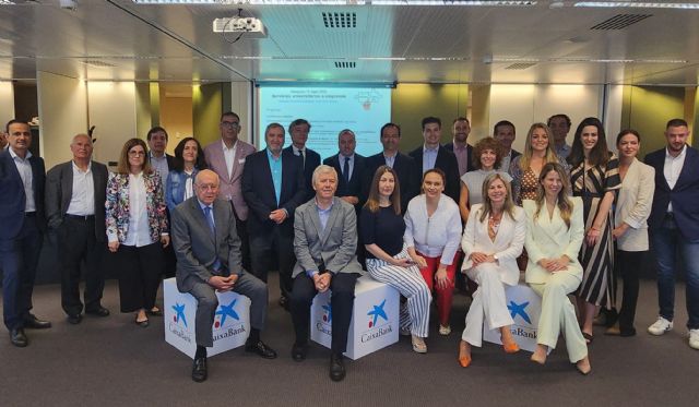 Los empresarios familiares examinan las posibilidades de transferencia ofrecidas por la Universidad de Murcia - 1, Foto 1