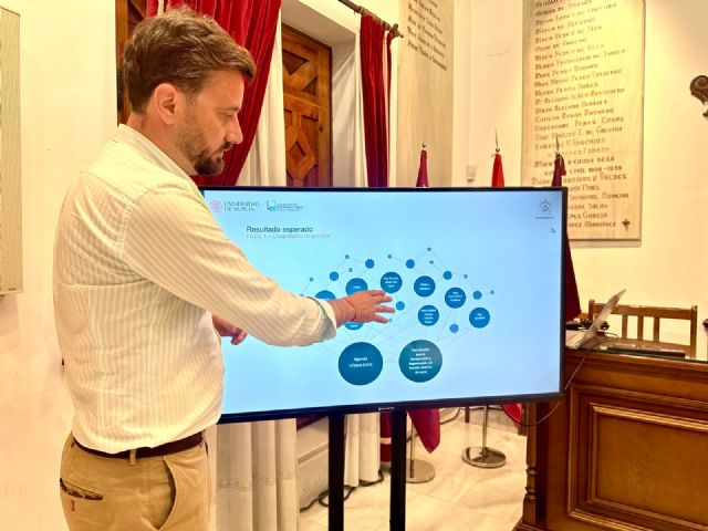 El Gobierno de Lorca afronta la elaboración de un Plan Director de Sociedad de la Información que ayudará a impulsar el nuevo modelo de municipio, dentro del 'Compromiso Marco Lorca 2032' - 1, Foto 1