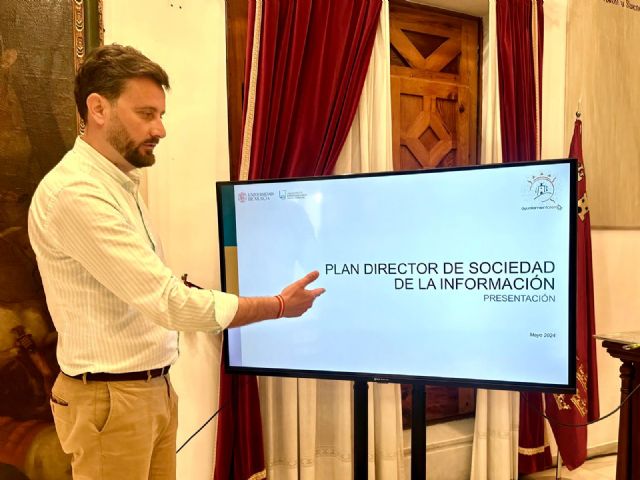 El Gobierno de Lorca afronta la elaboración de un Plan Director de Sociedad de la Información que ayudará a impulsar el nuevo modelo de municipio, dentro del 'Compromiso Marco Lorca 2032' - 2, Foto 2