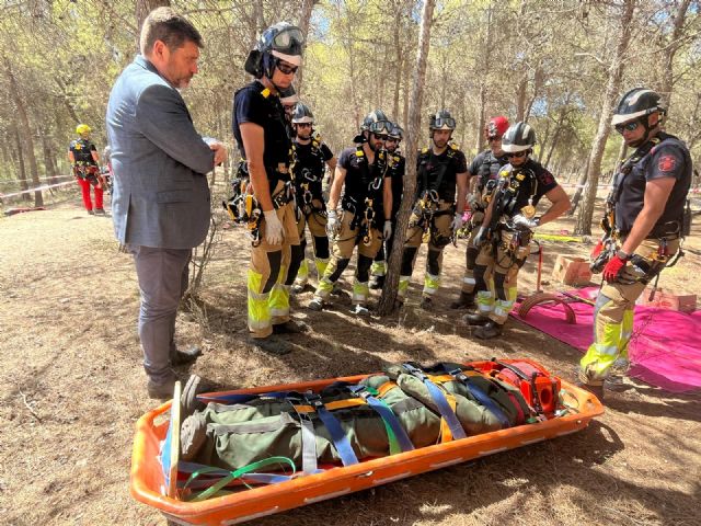 Bomberos de Murcia realizan un curso de 'Rescate en Altura' en escenarios reales - 2, Foto 2