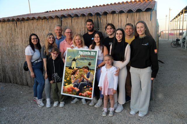 Comienzan las fiestas del campo, música y flores de pozo estrecho - 1, Foto 1