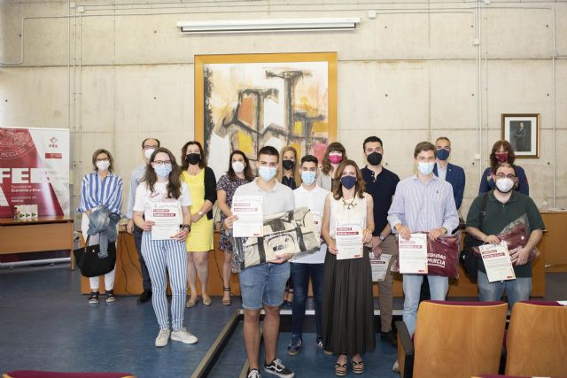 Entrega de los premios del I Concurso de Escritura de la Facultad de Economía y Empresa de la UMU - 1, Foto 1