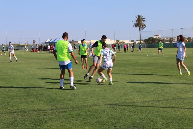 II Copa Presidenta cierra la magnífica temporada del Pinatarense Féminas C. F - 1, Foto 1