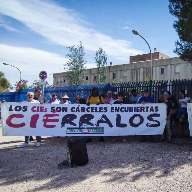 Ginés Mateo (IUVRM): Exigimos el cierre inmediato de los CIEs por vulnerar sistemáticamente los derechos humanos - 2, Foto 2