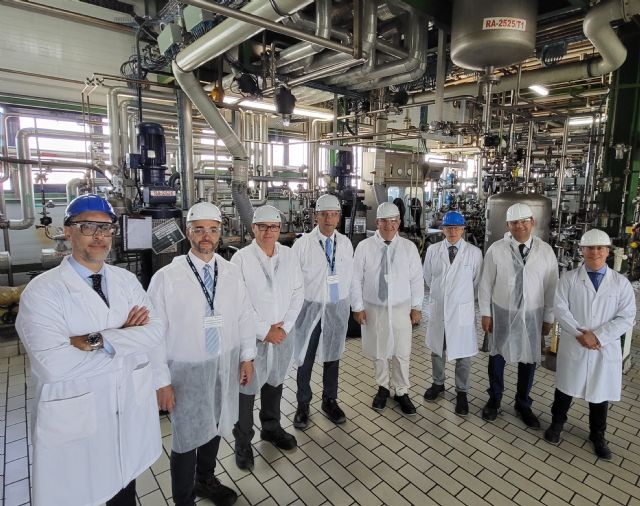 El Gobierno regional y la UMU avanzan en la investigación con empresas químicas para aportar soluciones a la industria farmacéutica - 1, Foto 1