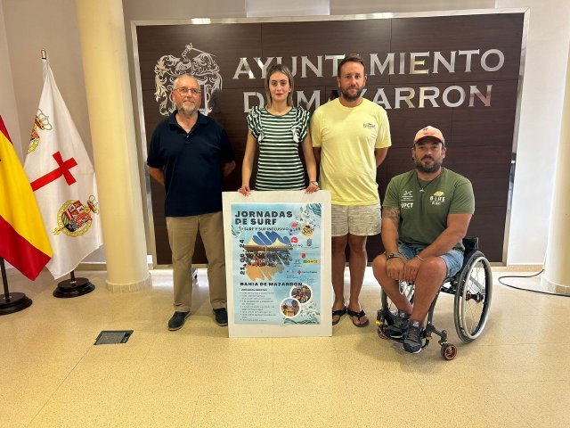 El surf adaptado llega a la Playa de Baha, Foto 1