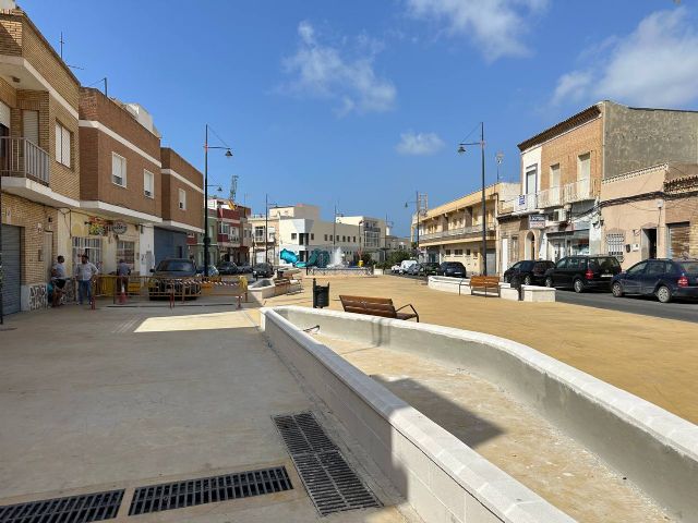 López Escolar (MC) denuncia el mal estado de la Plaza de Molina en Santa Lucía - 3, Foto 3