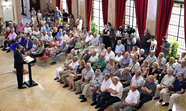 Ballesta destaca la labor de los Centros de Mayores como ejemplo de convivencia y de actividad permanente en todos los barrios y pedanías de Murcia - 3, Foto 3