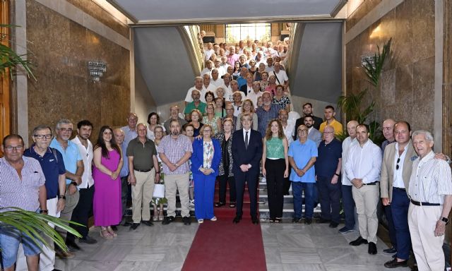 Ballesta destaca la labor de los Centros de Mayores como ejemplo de convivencia y de actividad permanente en todos los barrios y pedanías de Murcia - 4, Foto 4