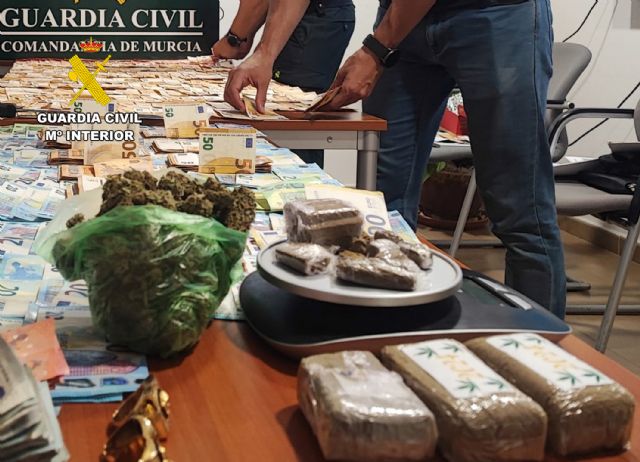 La Guardia Civil desmantela en San Javier dos narcopisos - 1, Foto 1