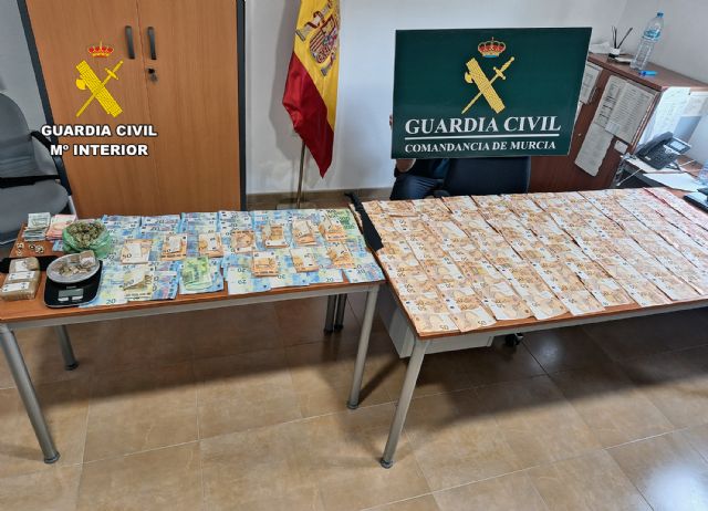 La Guardia Civil desmantela en San Javier dos narcopisos - 2, Foto 2