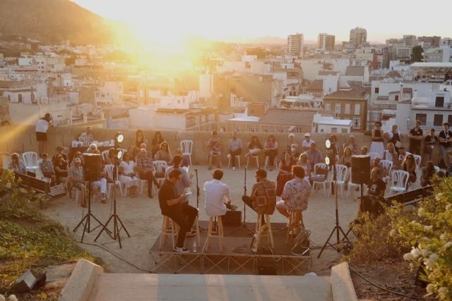 La Mar de Músicas trae un atardecer de música y poesía sobre la Ítaca de Homero este jueves junto al Teatro Romano - 1, Foto 1