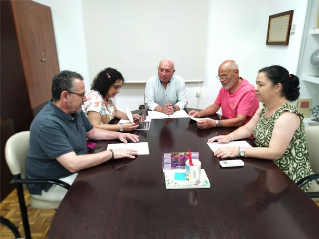 El gijonés Francisco Javier Vallín Toyos obtiene el premio 'Aldea del Rey' del 'V Certamen Nacional de Poesía Valentín Villalón' por su trabajo 'Nómadas' - 2, Foto 2