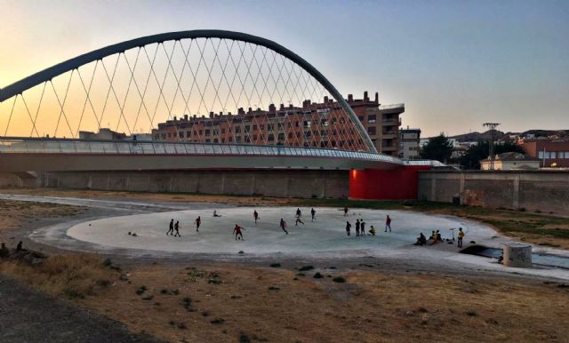 IU cuestiona que el gobierno local concentre la final del Mundial en la plaza de toros y dé la espalda a la hostelería IU cuestiona que el gobierno local concentre la final del Mundial en la plaza de toros y dé la espalda a la hostelería