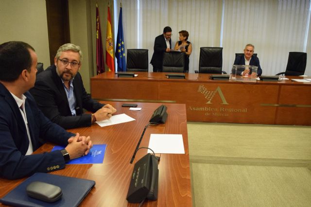 Víctor Martínez: Diego Conesa huye en el híbrido en vez de dar la cara en la Asamblea y explicar porqué nos ha ´mangado´ seis AVE - 1, Foto 1