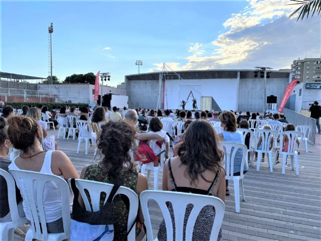 La temporada escénica comienza con tres espectáculos teatrales de calle en el Auditorio Parque Fofó - 2, Foto 2