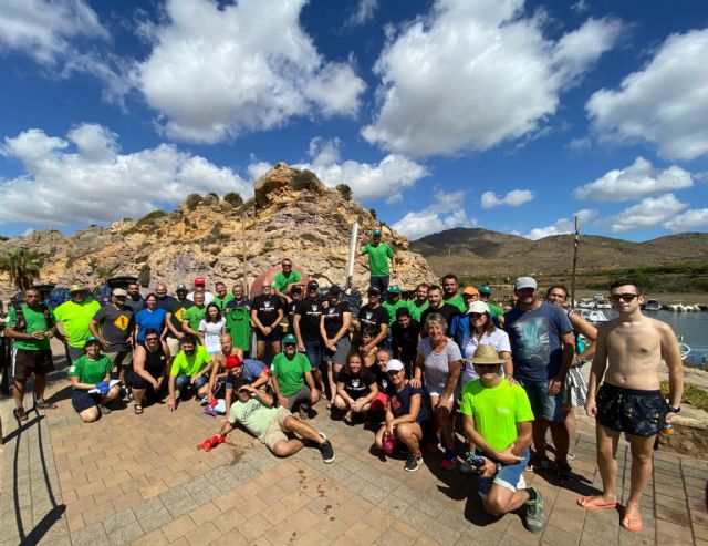 Doscientos cuarenta voluntarios participan en la recogida de más de 24 metros cúbicos de basuras en Portmán - 1, Foto 1