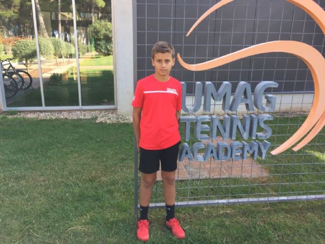 Rafael Segado, jugador alevín del Murcia Club de Tenis, ganador de la Champions Bowl - 1, Foto 1