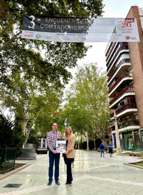 La Alameda de la Constitución acoge el III Encuentro Solidario de Cortadores de Jamón en Lorca en apoyo a AEMA III - 2, Foto 2