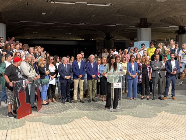 La EAPN-RM demanda en la Asamblea Regional la creación de una Comisión Permanente de Pobreza - 5, Foto 5