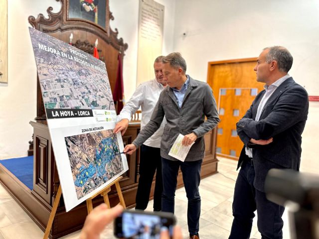 El alcalde de Lorca anuncia una acción pionera para mejorar la recogida selectiva de residuos en el municipio - 1, Foto 1