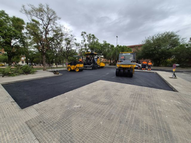 El Ayuntamiento renueva el firme de calle Plátanos mejorando la movilidad en El Palmar El Ayuntamiento renueva el firme de calle Plátanos mejorando la movilidad en El Palmar