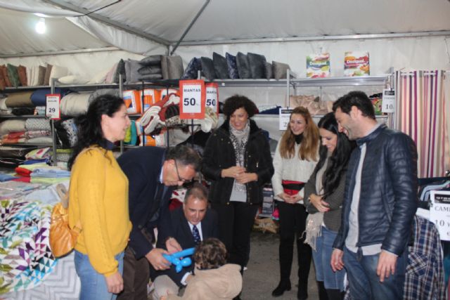 Gran participación en la Feria del Comercio Lumbrerense en su décimo aniversario - 3, Foto 3