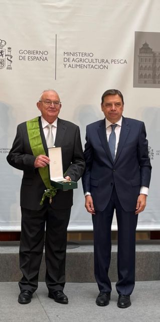 El cooperativista Juan Safont recibe la gran cruz de la orden del mérito agrario - 1, Foto 1