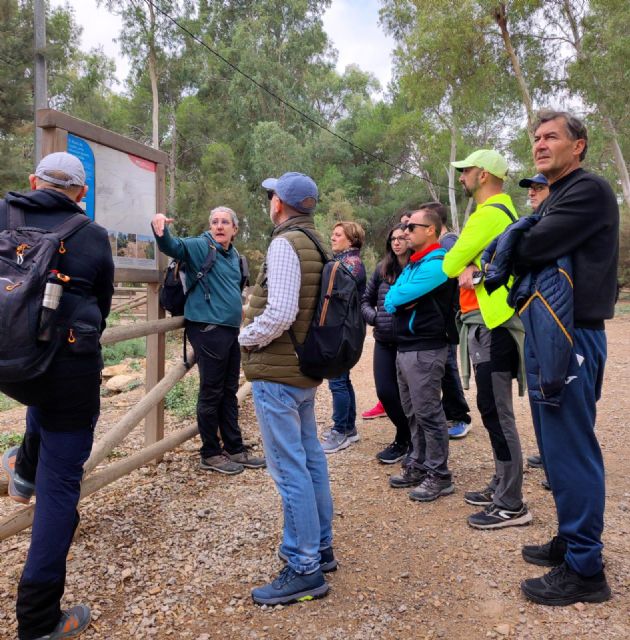 Las rutas ambientales continúan con éxito con el itinerario entre La Contraparada y el Molino de los Casianos - 1, Foto 1