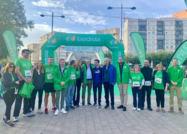 Salud muestra su apoyo a la actividad de la Asociación Española contra el Cáncer en Murcia con motivo de su marcha anual - 1, Foto 1